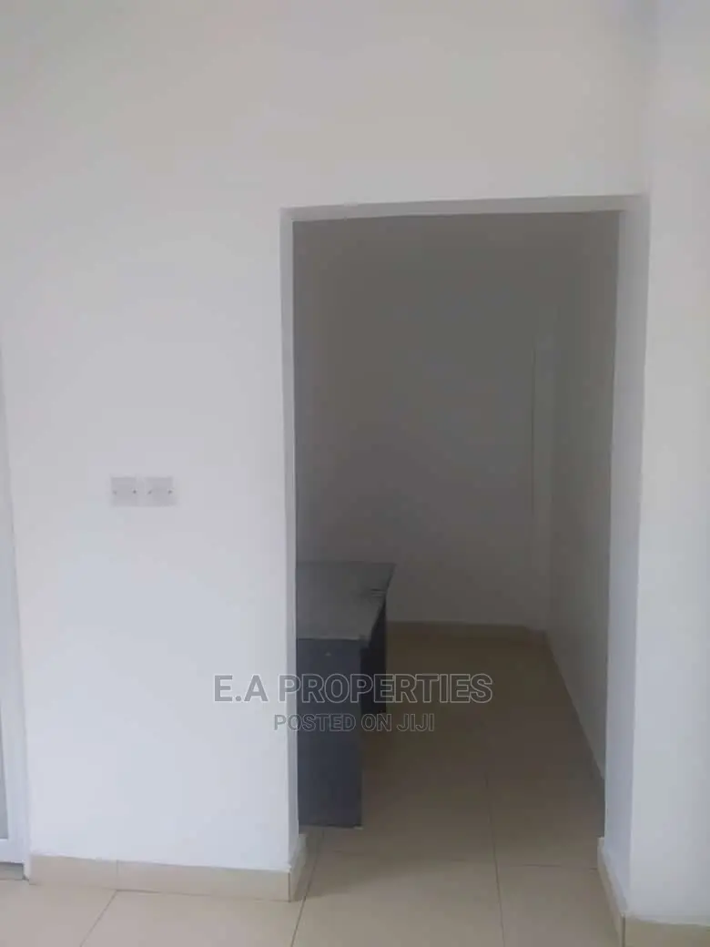 3bdrm Apartment in E a Properties, Ability for Rent