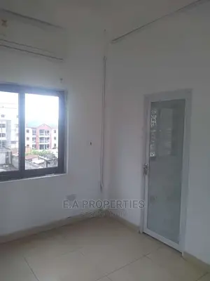 3bdrm Apartment in E a Properties, Ability for Rent
