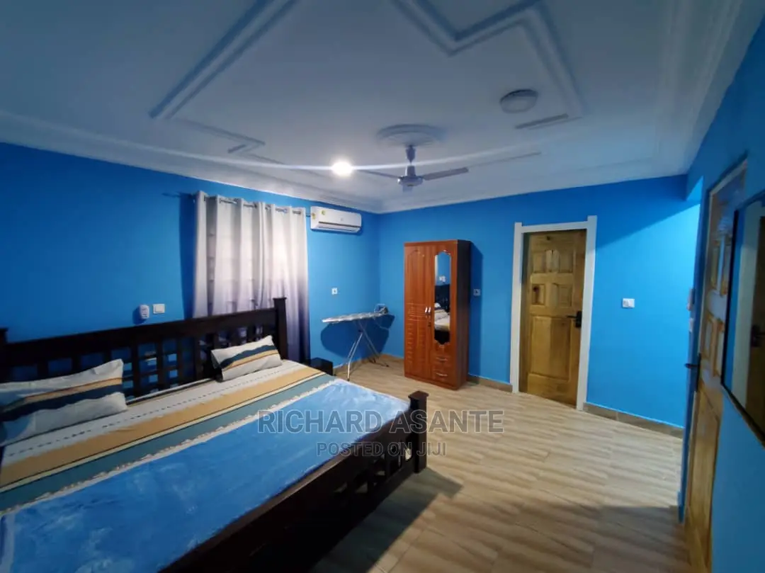Exctv Bedroom With Kitchen, Heater in Bathroom at Pokuase