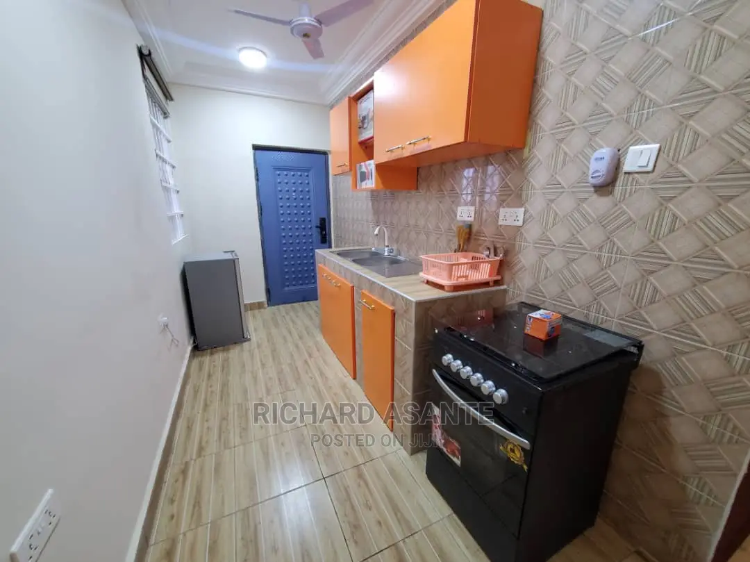 Exctv Bedroom With Kitchen, Heater in Bathroom at Pokuase