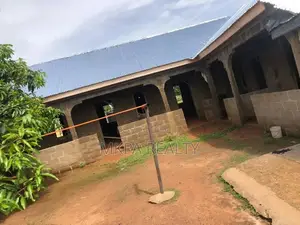 10bdrm House in Nkpa Properties, Tamale Municipal for sale