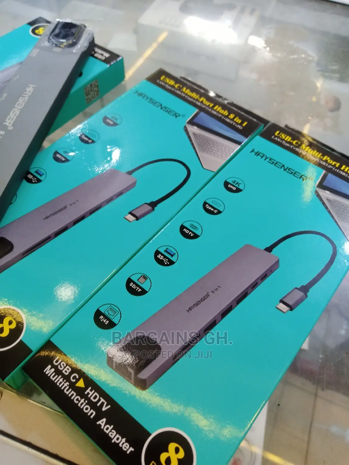 Type-C Multi-Port Hub 8 in 1