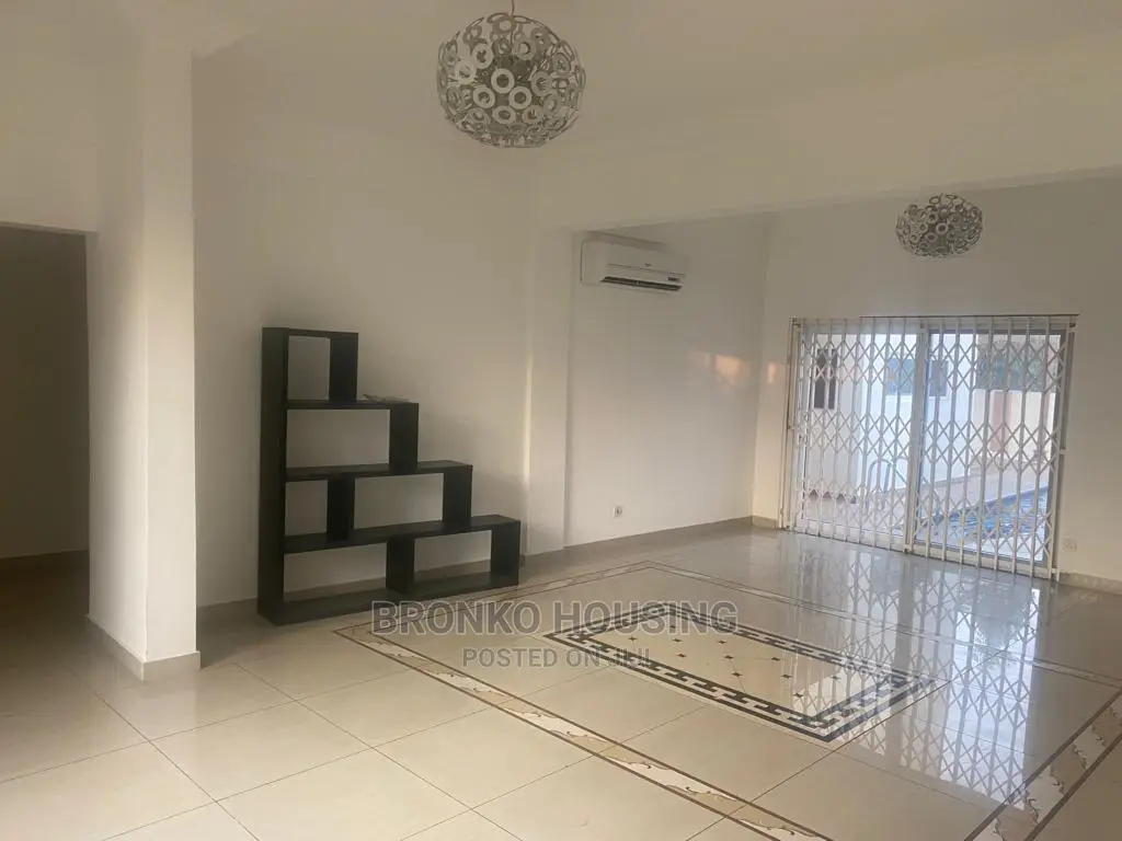 4bdrm House in Bronko Housing, Airport Residential Area for rent