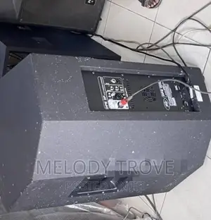 Peavey DPE-2P Two Way 15" Powered Studio Monitor