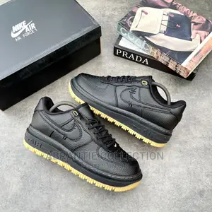 Nike Air Force 1 Luxe Black Gum