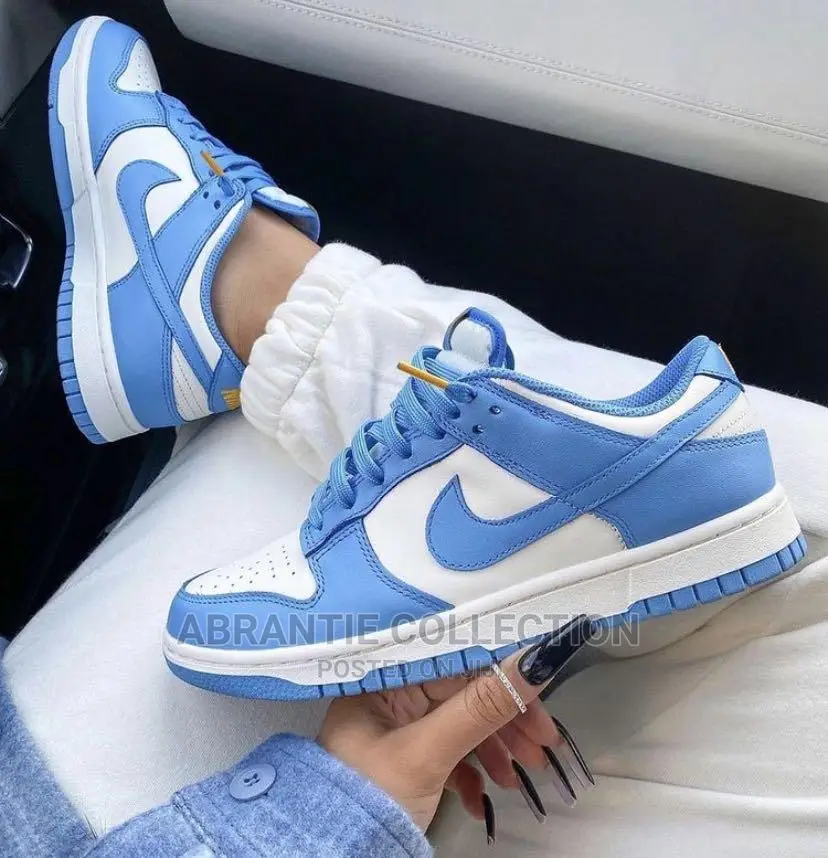Nike Dunk Low University Blue