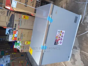 Rainbow Chest Freezer 290 Litres
