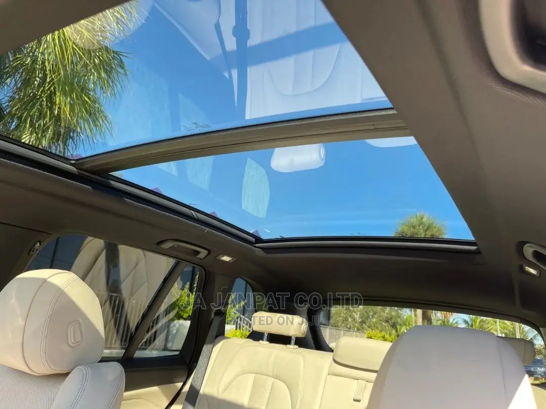 New BMW X5 2022 Gray