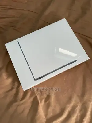 New Laptop Apple MacBook Air 2022 M2 8GB Apple M2 SSD 512GB