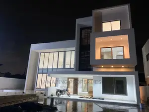 5bdrm House in East Legon for Sale