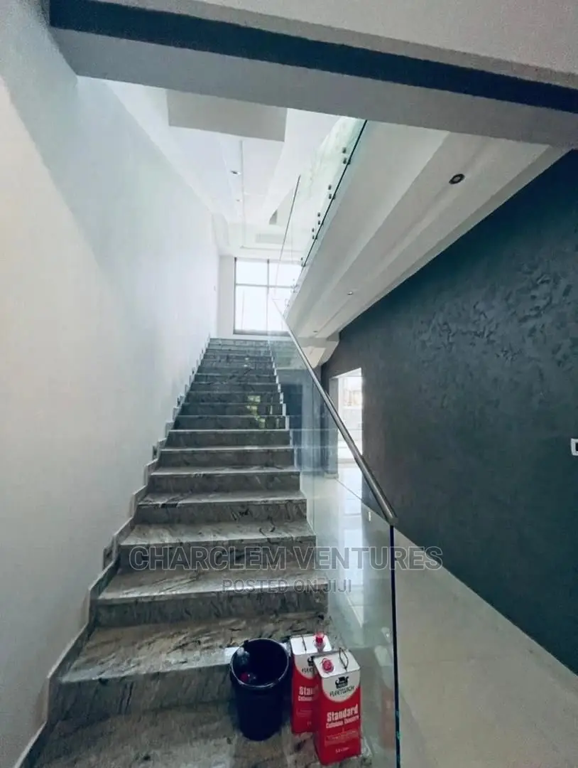 4bdrm Duplex in Priscilla Agent, East Legon for Sale