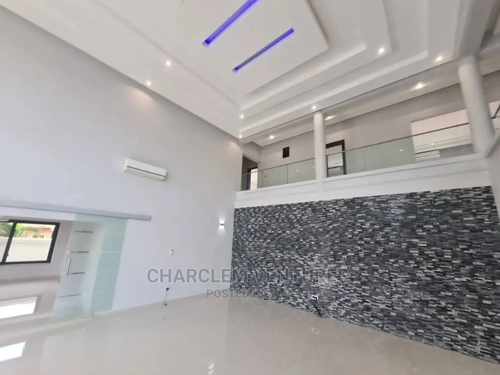 4bdrm Duplex in Priscilla Agent, East Legon for Sale