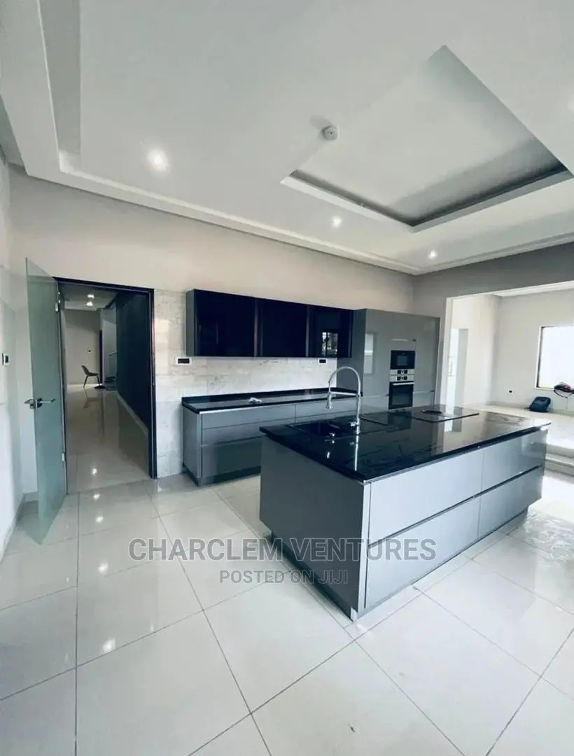 4bdrm Duplex in Priscilla Agent, East Legon for Sale