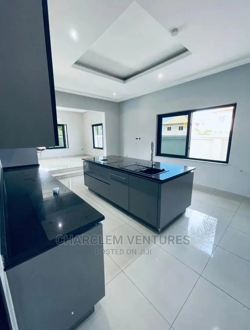 4bdrm Duplex in Priscilla Agent, East Legon for Sale