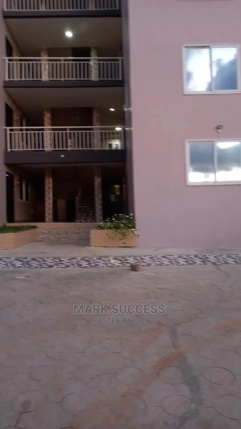 1bdrm Apartment in Toll Booth for rent
