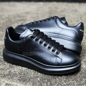 Alexander McQueen All Black