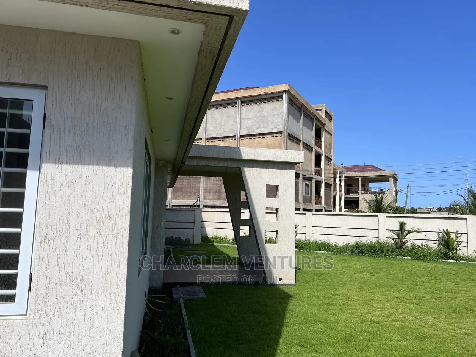 3bdrm House in Accra Metropolitan for Sale