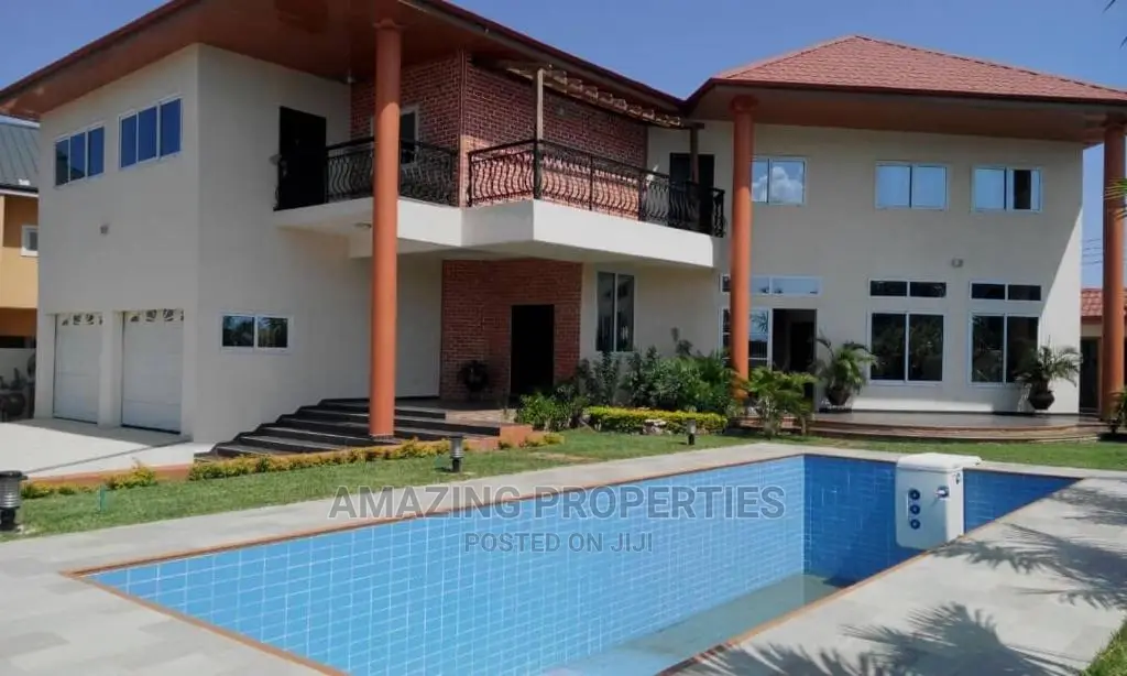 5bdrm House in Adjiringanor, Adjiriganor for Sale