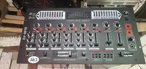 J J DJ Mixer