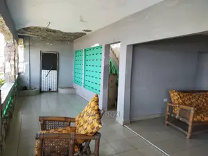 5bdrm House in Nungua, Cold Store for sale