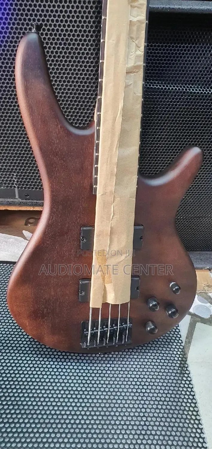 Ibanez Soundgear Active Bass Guiter
