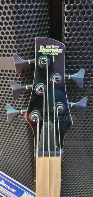 Ibanez Soundgear Active Bass Guiter