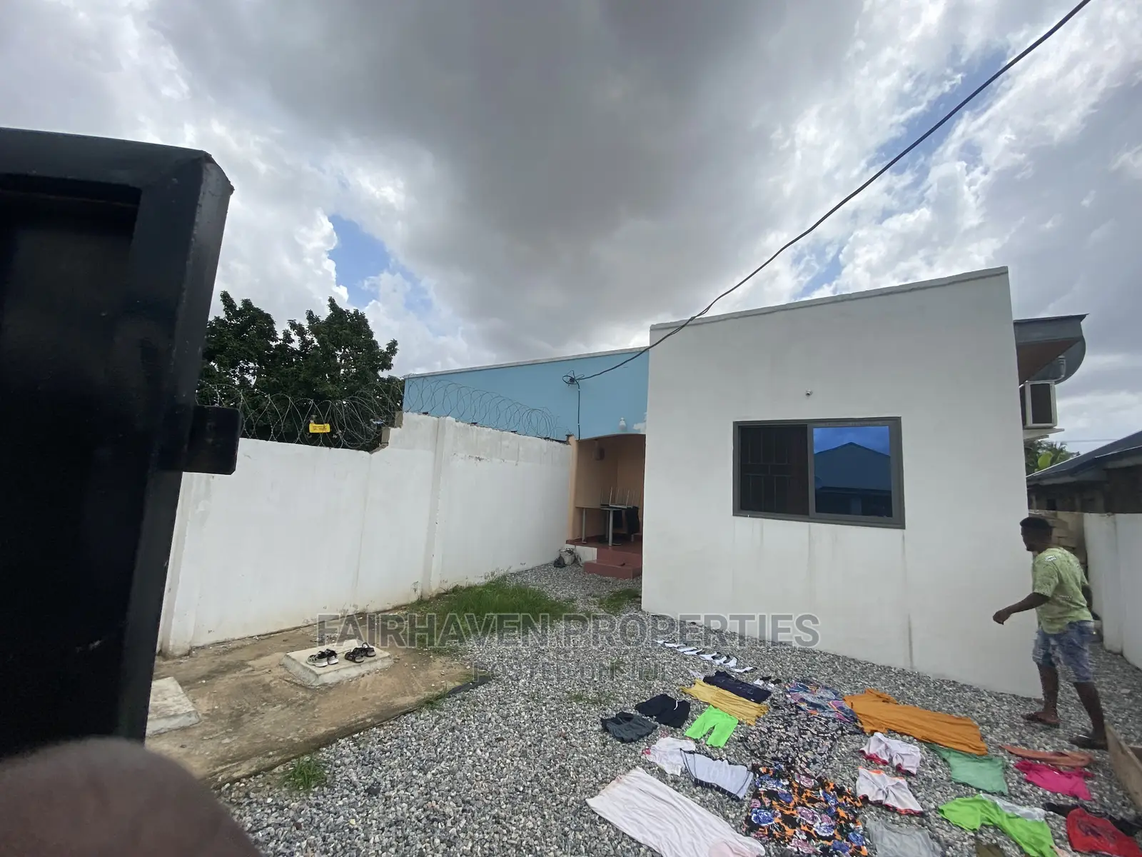 2bdrm House in Ofankor - Barrier for sale