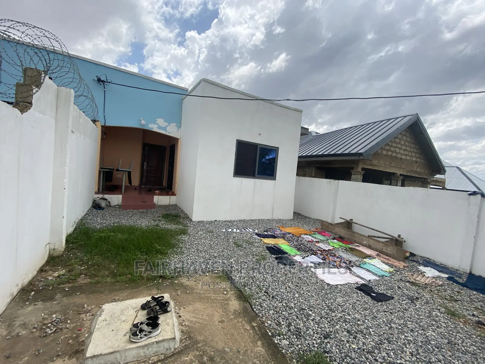 2bdrm House in Ofankor - Barrier for sale