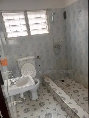 3bdrm House in Community 18, Spintex for rent