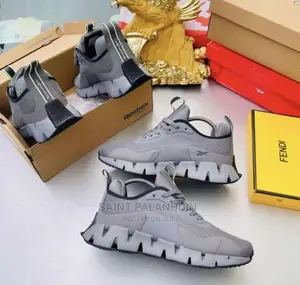 Adidas Sneaker
