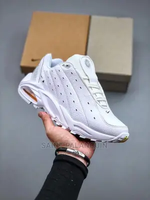 Nike Sneaker