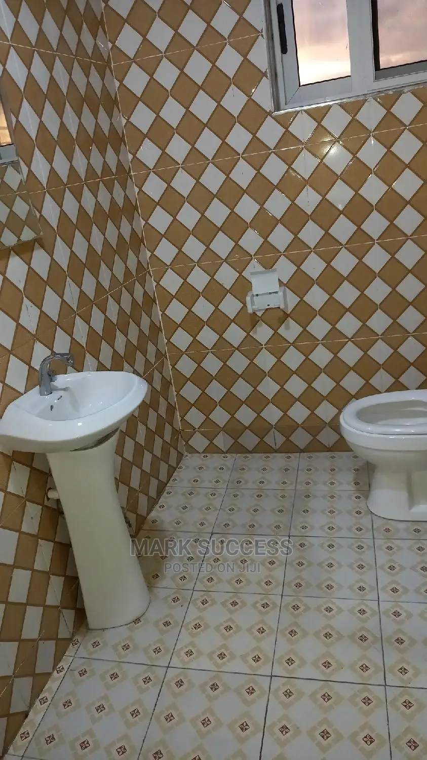 1bdrm Apartment in Toll Booth for rent