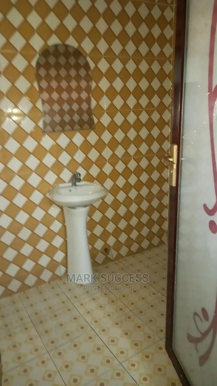 1bdrm Apartment in Toll Booth for rent