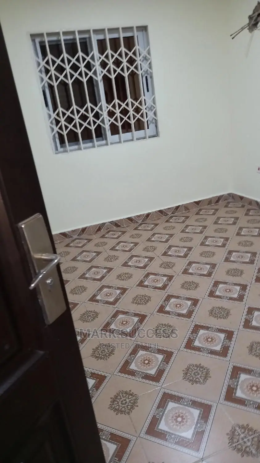 1bdrm Apartment in Toll Booth for rent