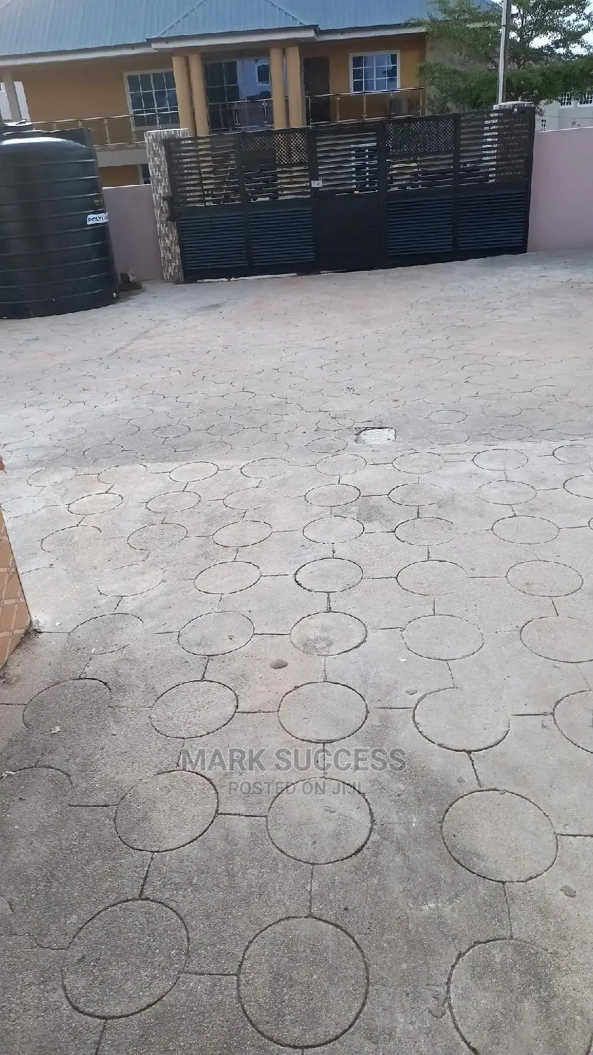 1bdrm Apartment in Toll Booth for rent