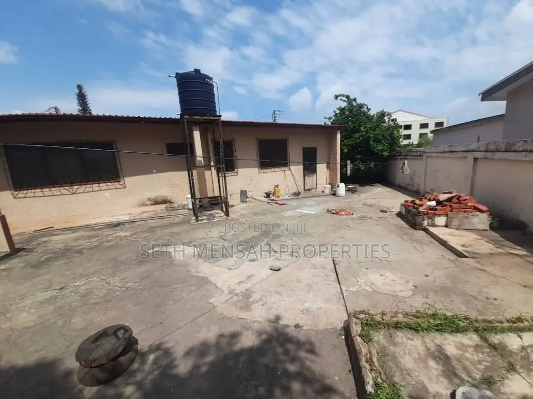 5bdrm House in 5 Bedroom House for for Sale