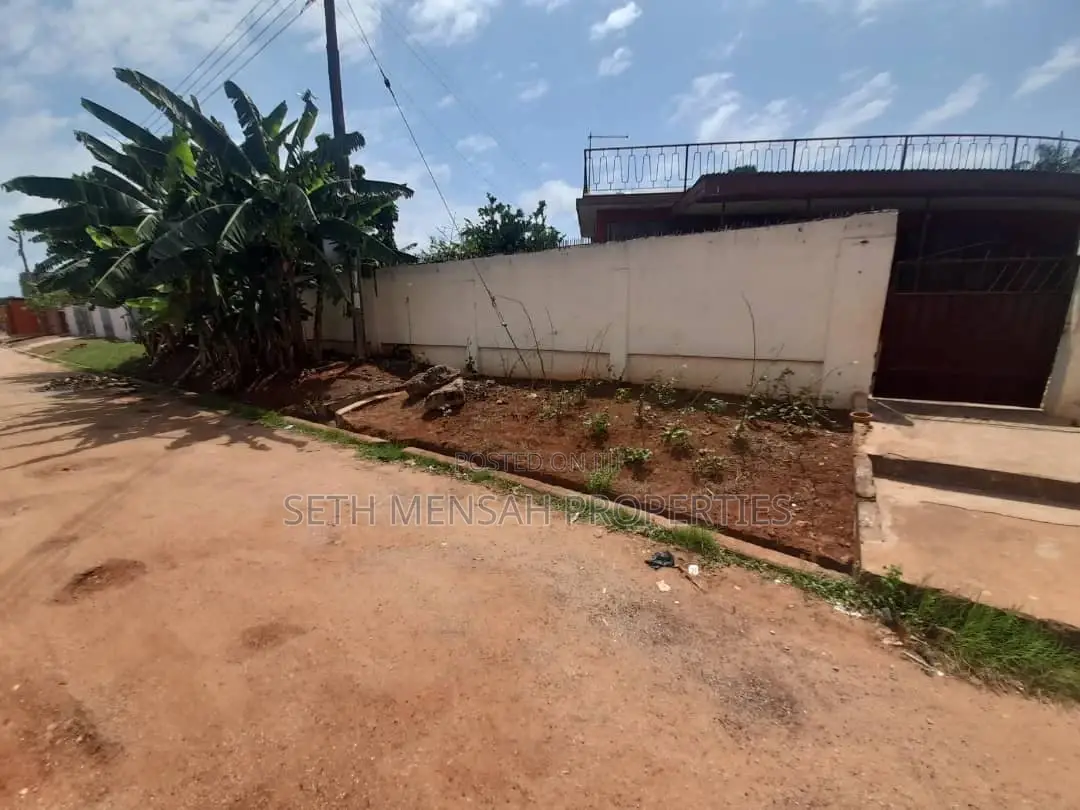 5bdrm House in 5 Bedroom House for for Sale