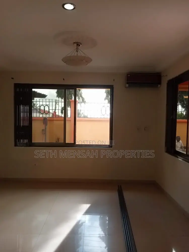 3bdrm House in Seth Mensah, North Legon for rent