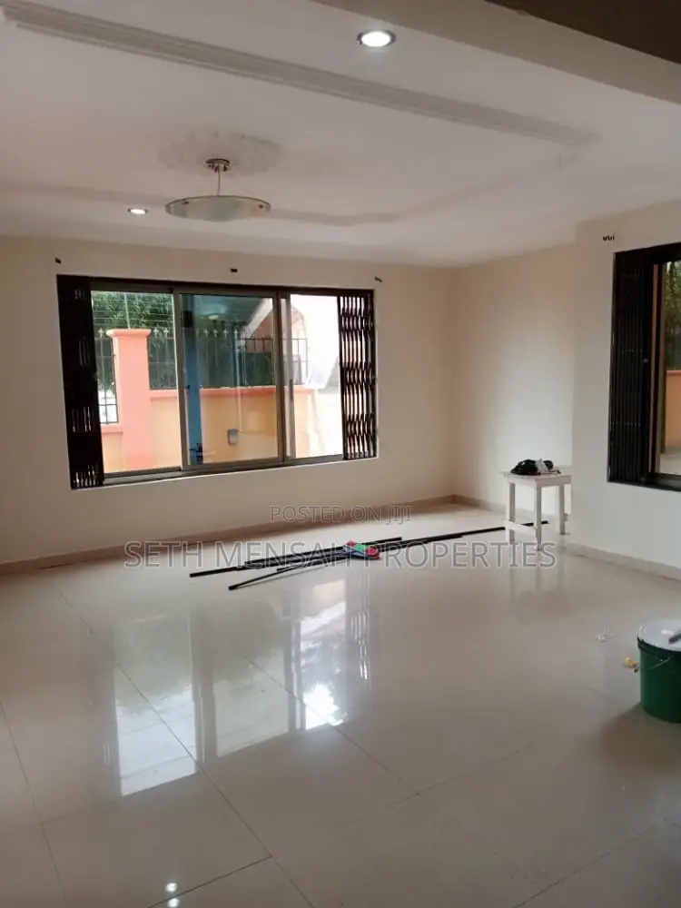 3bdrm House in Seth Mensah, North Legon for rent