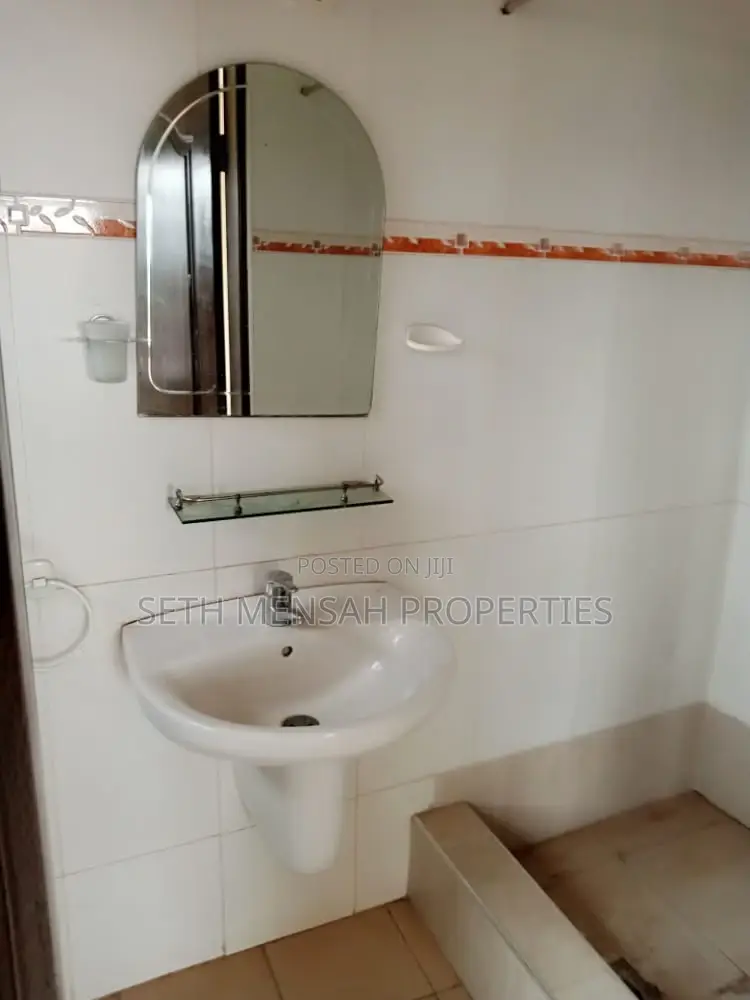 3bdrm House in Seth Mensah, North Legon for rent