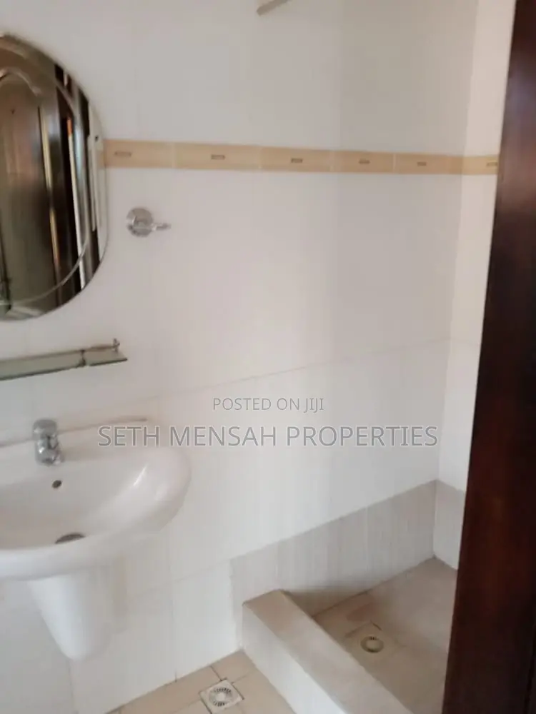 3bdrm House in Seth Mensah, North Legon for rent