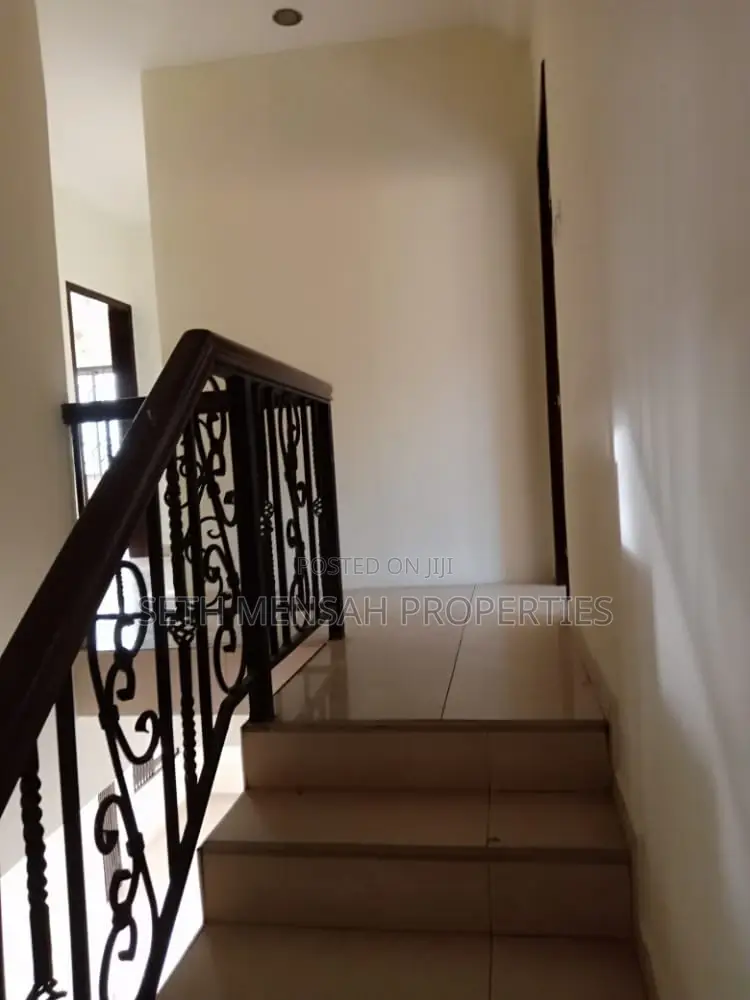 3bdrm House in Seth Mensah, North Legon for rent