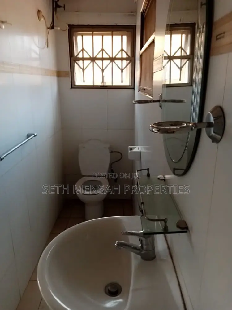3bdrm House in Seth Mensah, North Legon for rent