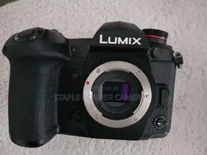 Panasonic Lumix DC-G9 Digital Camera With 14-42mm Lens