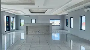 5bdrm Mansion in Skm Property, East Legon for Sale
