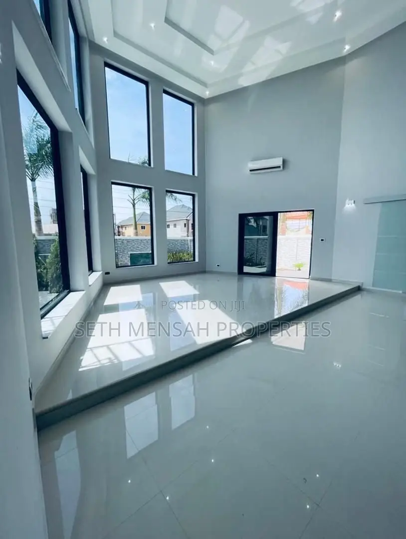 5bdrm Mansion in Skm Property, East Legon for Sale