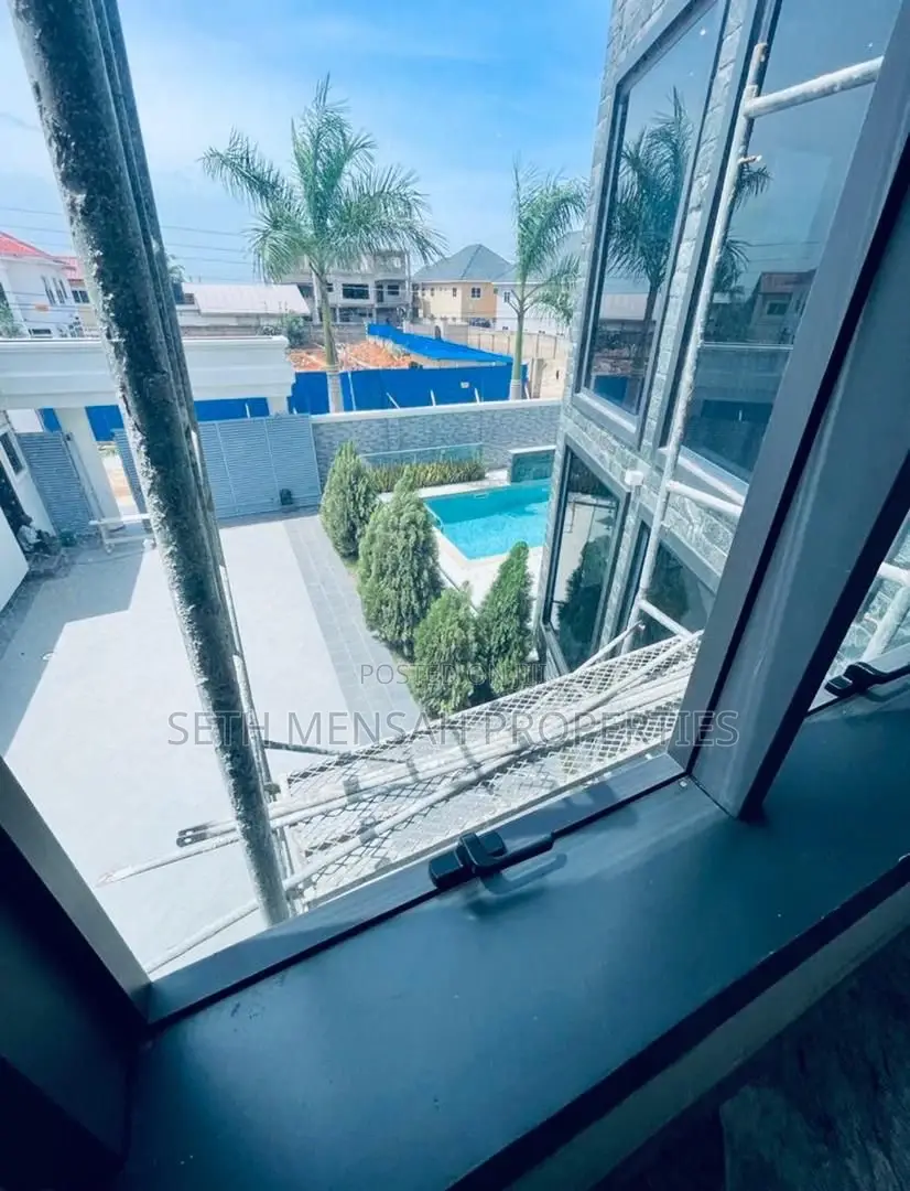 5bdrm Mansion in Skm Property, East Legon for Sale
