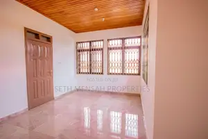 3bdrm House in Skm Property, Ashomang Estate for Sale