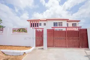 3bdrm House in Skm Property, Ashomang Estate for Sale