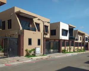 4bdrm Townhouse / Terrace in Bronko Housing, Manet Junction for Rent
